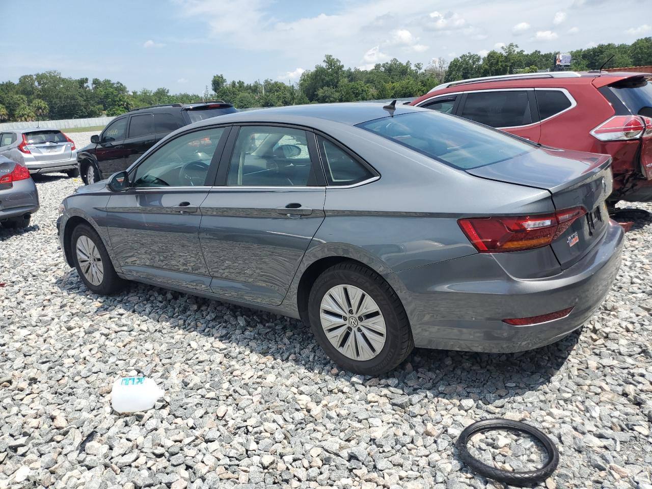 3VWC57BU5KM032513 2019 Volkswagen Jetta photo no. 2